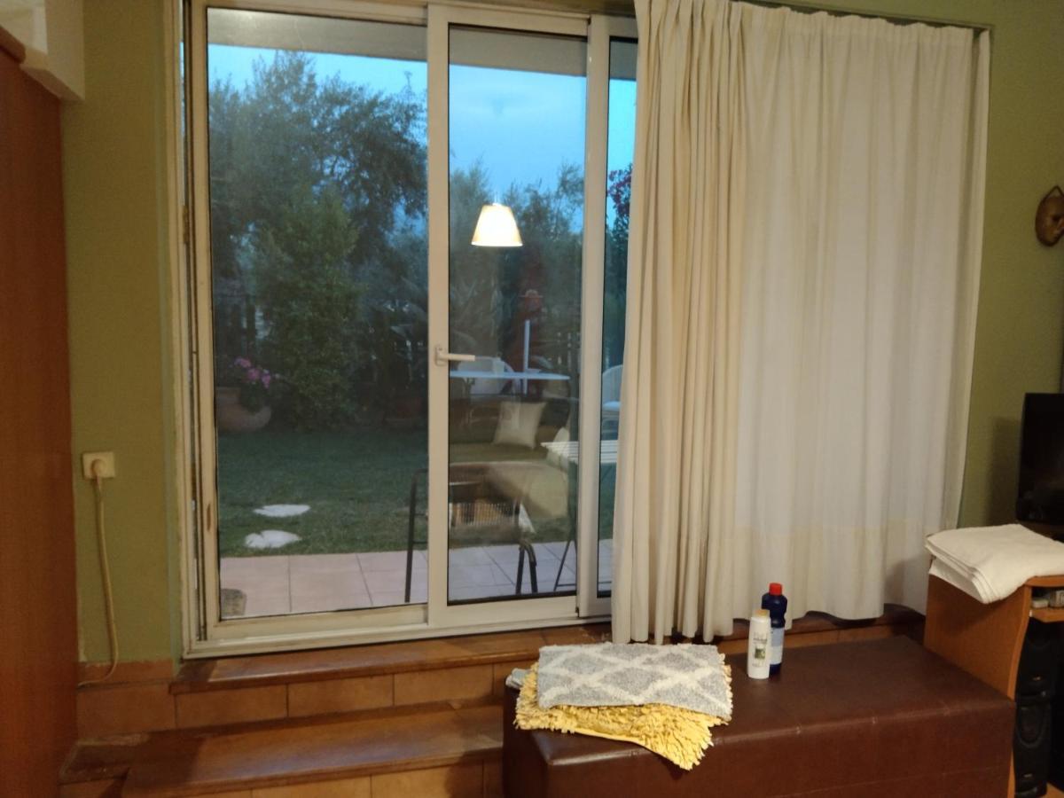 Ησυχες Διακοπες Villa Kalamata Exterior foto