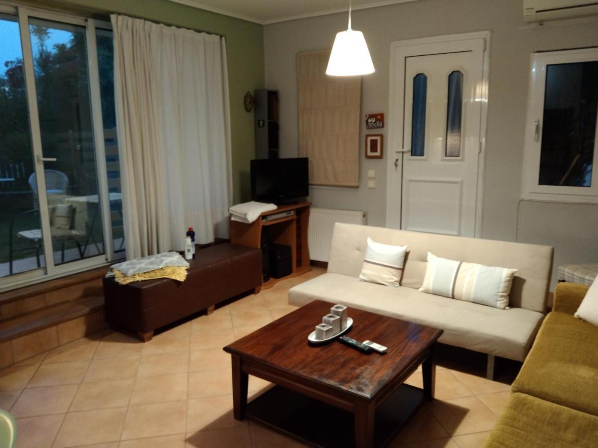 Ησυχες Διακοπες Villa Kalamata Exterior foto